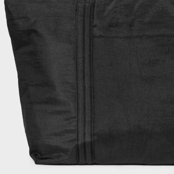 Essential Zip Tote Handbag - Universal Thread™ - Picture 2 of 4